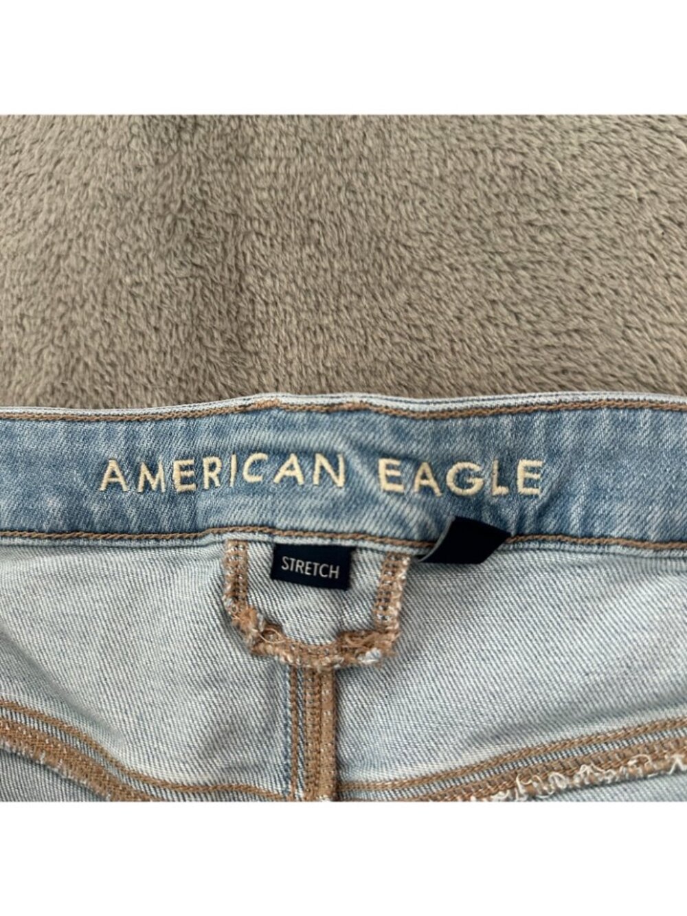 American Eagle Wide Leg Cargo Baggy Jeans Women's size 16 Super High Rise - Picture 3 of 9
